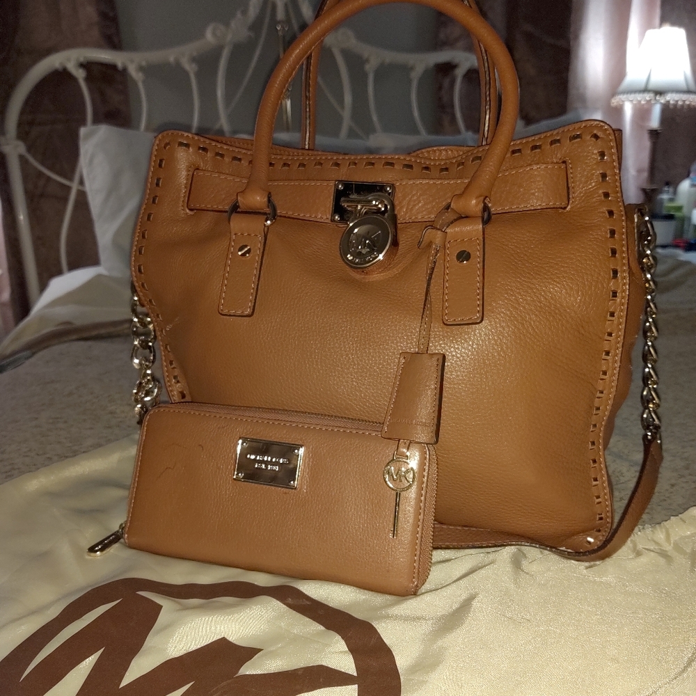 MK Purse w. Wallet INCLUDED